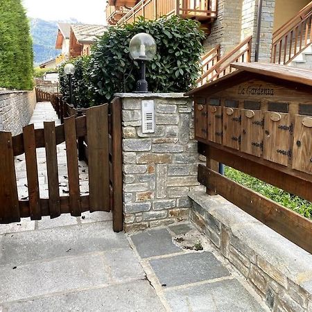 Incantevole Appartamento Con Giardino - Garage Privato E Free Wifi Улькс Экстерьер фото