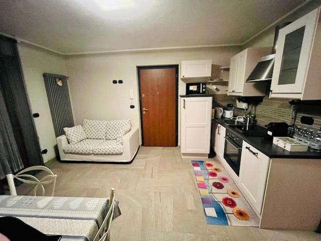 Incantevole Appartamento Con Giardino - Garage Privato E Free Wifi Улькс Экстерьер фото