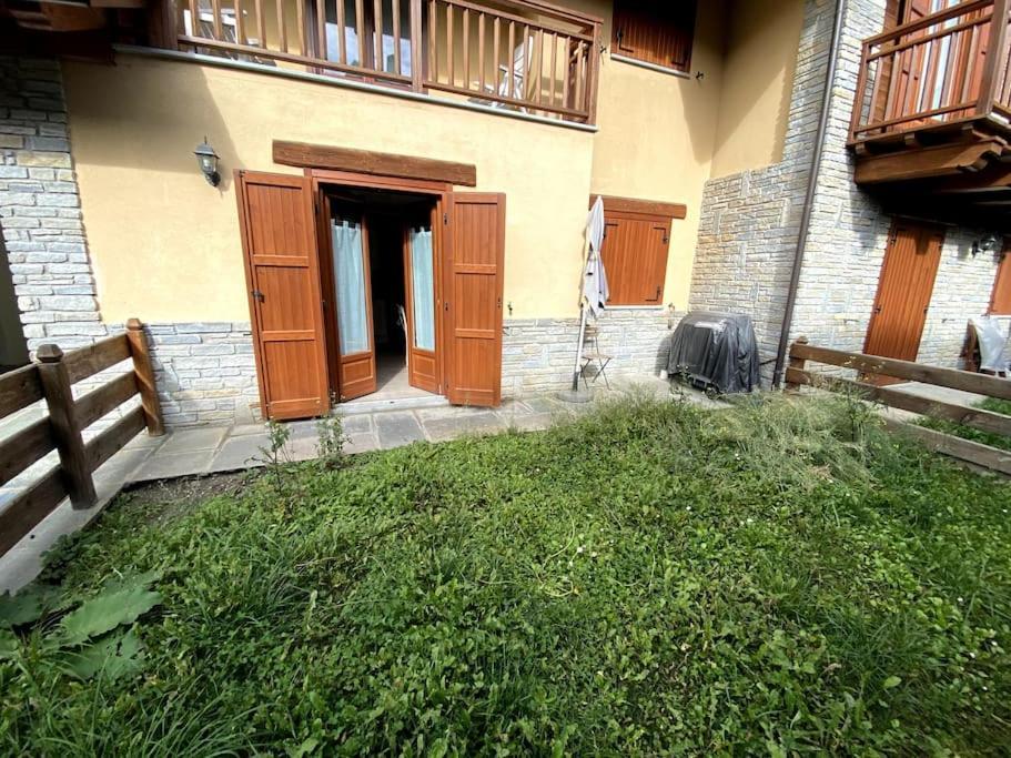 Incantevole Appartamento Con Giardino - Garage Privato E Free Wifi Улькс Экстерьер фото