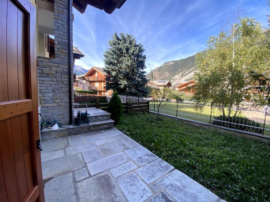Incantevole Appartamento Con Giardino - Garage Privato E Free Wifi Улькс Экстерьер фото